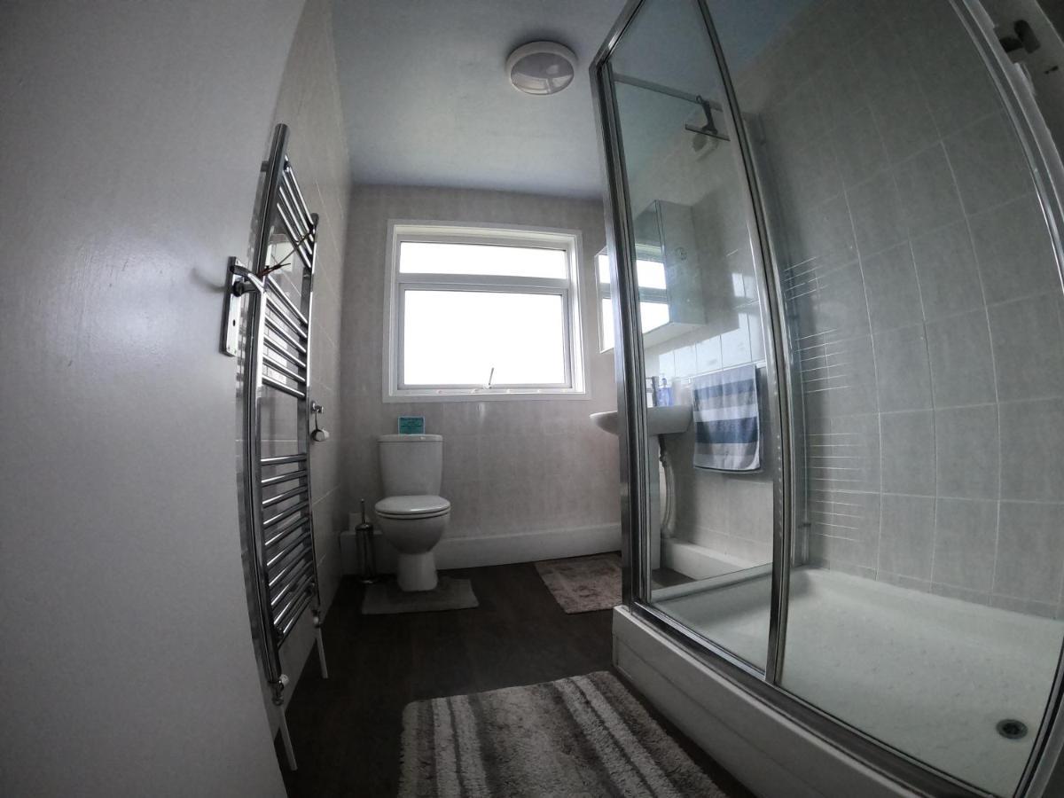 Hampton House Hotel Northampton Bagian luar foto